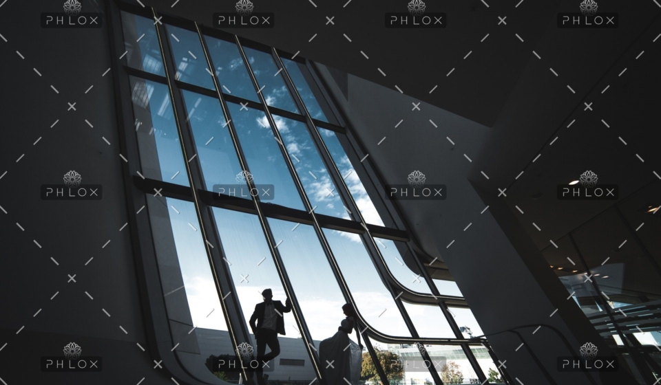 demo-attachment-17-wedding-couple-in-a-futuristic-building-PZV2RRF